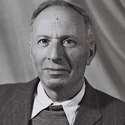 Portrait of Ze'ev Shefer