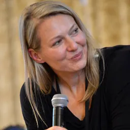 Portrait of Dana Čupková-Myers