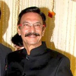 Portrait of Suresh Oberoi