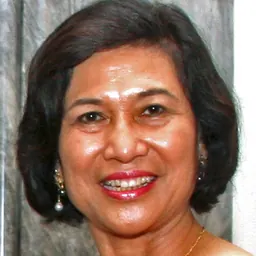 Portrait of Loida Lewis