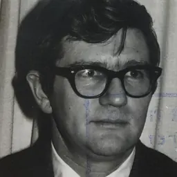 Portrait of Uri Gallin