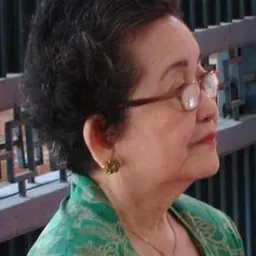 Portrait of Carolina Griño-Aquino