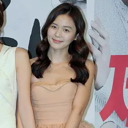 Portrait of Go Na-eun