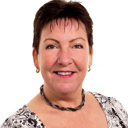 Portrait of Mandy Jones