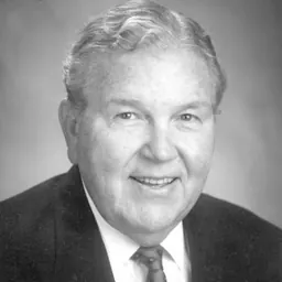 Portrait of Pat Thomas