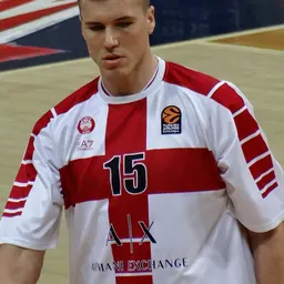 Portrait of Kaleb Tarczewski