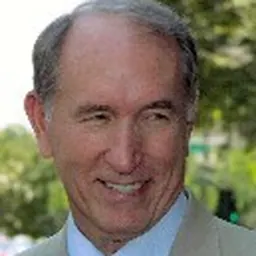 Portrait of Pat Morris