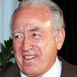 Portrait of Edmundo Pérez Yoma
