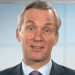 Portrait of Eric van der Burg