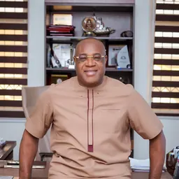 Portrait of Gabriel Ogbechie