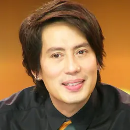 Portrait of Thongchai McIntyre