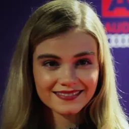 Portrait of Leah McNamara