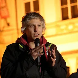 Portrait of Robert Veverka