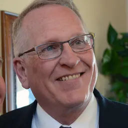 Portrait of Tim Fox