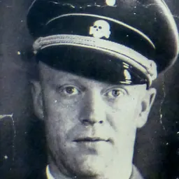 Portrait of Fritz Suhren