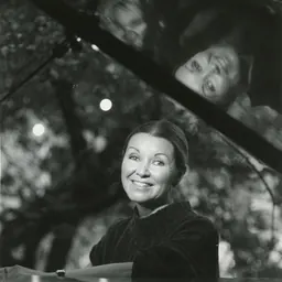 Portrait of Denise Massé