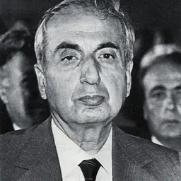 Portrait of René Moawad