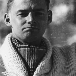 Portrait of Fraser Sweatman