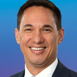 Portrait of Dan Bidois