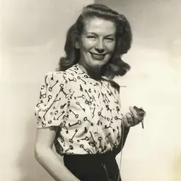 Portrait of Lesley Woods