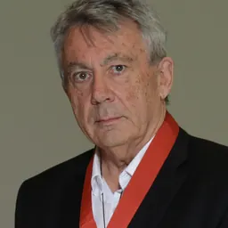 Portrait of Rob Campbell