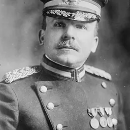 Portrait of Frank McIntyre
