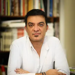 Portrait of Majid Saeedi