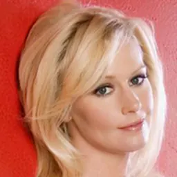 Portrait of Beverly Lynne