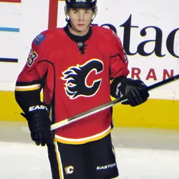 Portrait of Sam Bennett