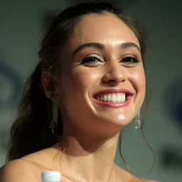 Portrait of Lindsey Morgan