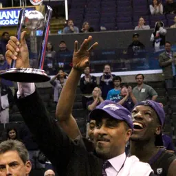 Portrait of Lorenzo Romar
