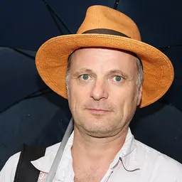 Portrait of Paul Harather