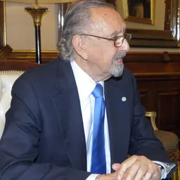 Portrait of César Pelli