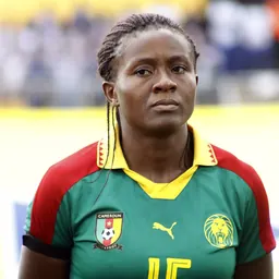 Portrait of Ysis Sonkeng