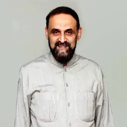 Portrait of Mehdi Khajeh Piri