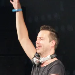 Portrait of Sander van Doorn