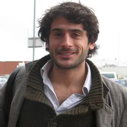 Portrait of Marc Elliott