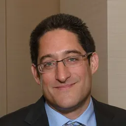 Portrait of Aaron Glantz