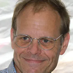Portrait of Alton Brown