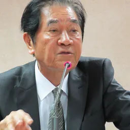 Portrait of Mark Chen