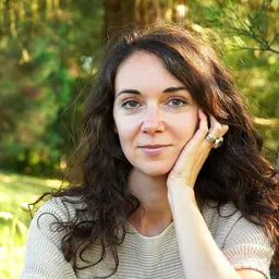 Portrait of Iris Wolff