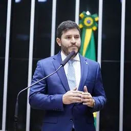 Portrait of Maurício Carvalho