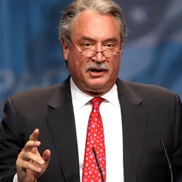 Portrait of Alex Castellanos