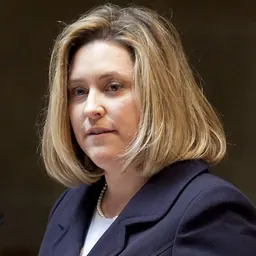 Portrait of Julie Lassa