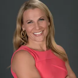 Portrait of Lisa Byington