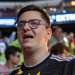 Portrait of apEX