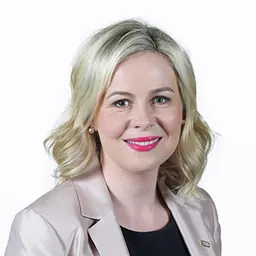 Portrait of Lorraine Clifford-Lee