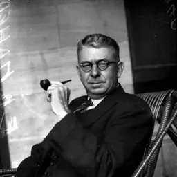 Portrait of Ted Maher