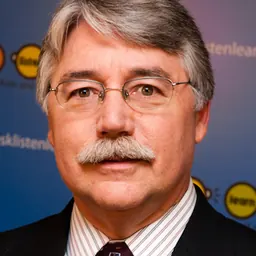 Portrait of Greg Zoeller