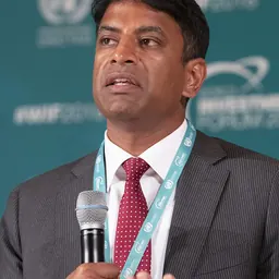 Portrait of Vasant Narasimhan